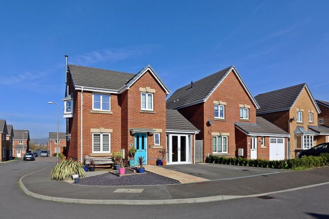 St Ilid's Meadow, Pontyclun CF72 3 bed detached house for sale