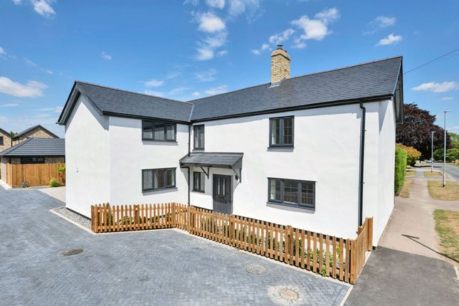 The Causeway, Royston SG8 4 bed detached house for sale