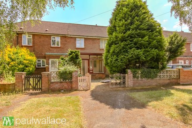 Ditchfield Road, Hoddesdon 3 bed terraced house for sale