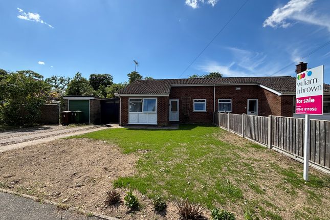 2 bedroom semi-detached bungalow for sale