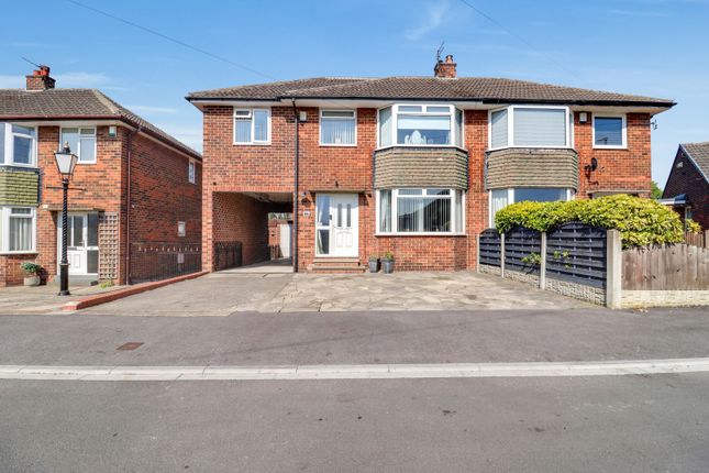 Deneside, Ossett, West Yorkshire, WF5 4 bed semi
