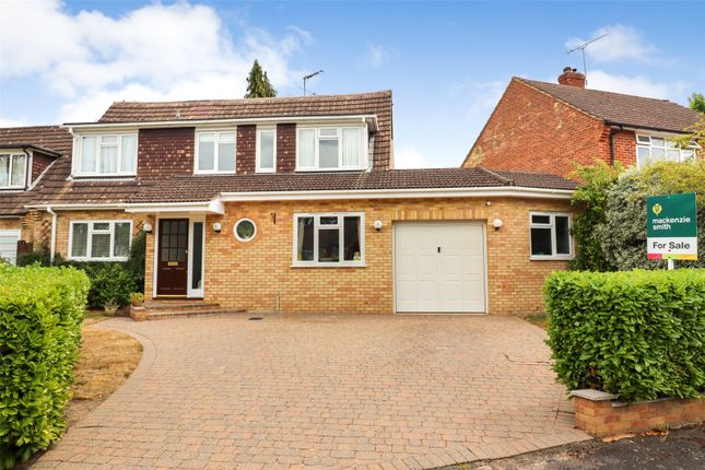 Frere Avenue, Hampshire GU51 4 bed detached house for sale