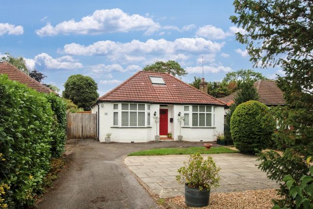 SCHOOL LANE, FETCHAM, KT22 3 bed detached bungalow for sale
