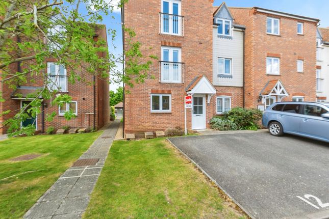 2 bedroom maisonette for sale