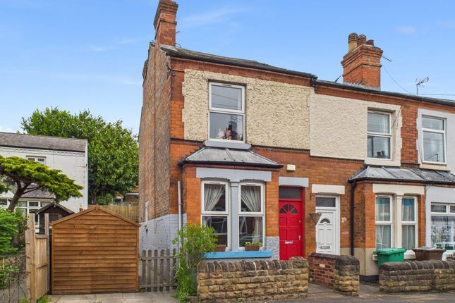 Sedgley Avenue, Nottingham NG2 2 bed terraced house for sale