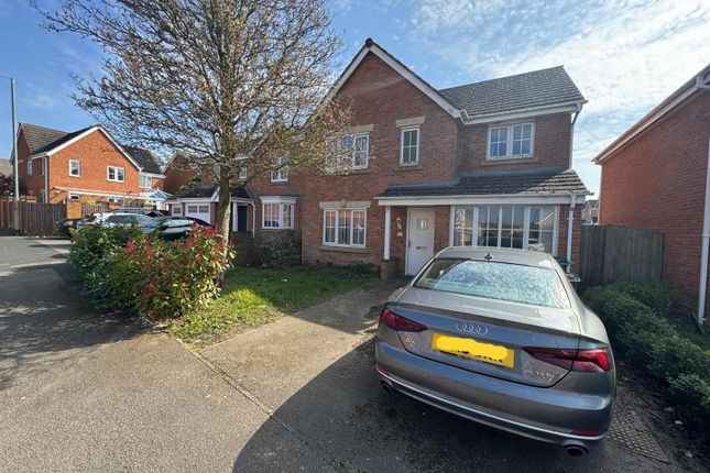 Rochester Road, Corby NN18 4 bed detached house for sale