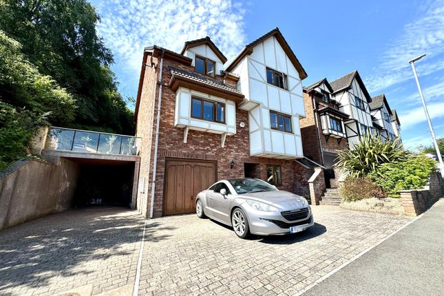 4 bed property