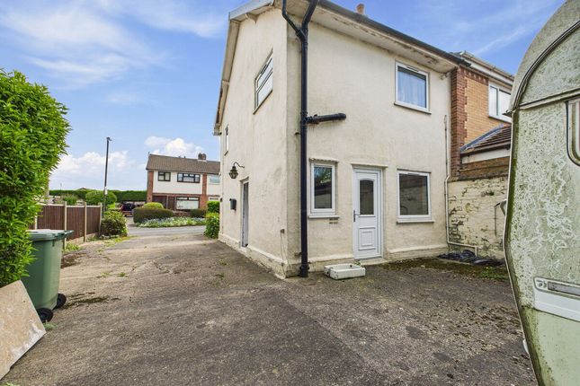 2 bedroom semi-detached house for sale