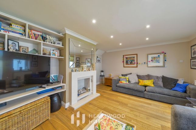 Deans Gardens, St. Albans, AL4 9LS 4 bed semi