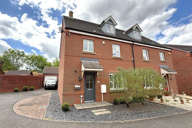 4 bedroom semi-detached house for sale