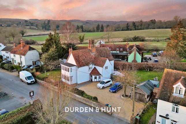 Duton Hill, Dunmow, CM6 4 bed detached house for sale