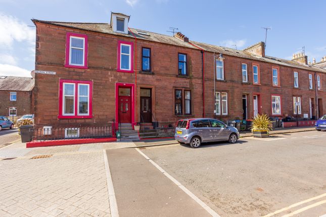5 bedroom terraced house for sale