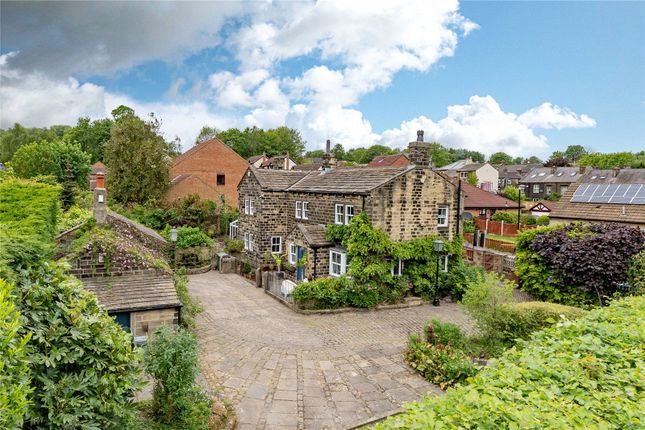 Kent Road, Pudsey, West Yorkshire 4 bed detached house for sale