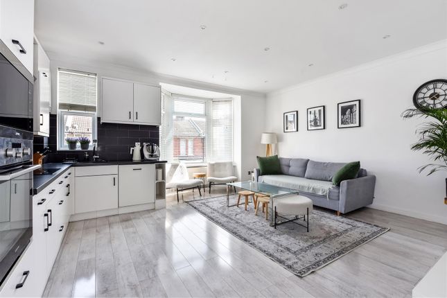 Queens Road, Portsmouth 2 bed maisonette for sale