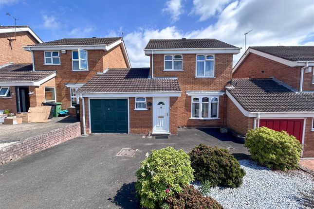 Waterfall Road, Brierley Hill, DY5 2QP 3 bed detached house for sale