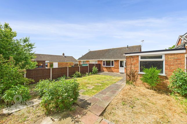 Nuttele Close, Hempnall, Norwich 2 bed semi