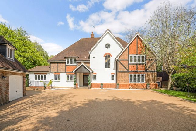 6 bedroom detached house for sale