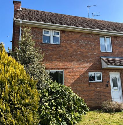 3 bedroom link detached house for sale