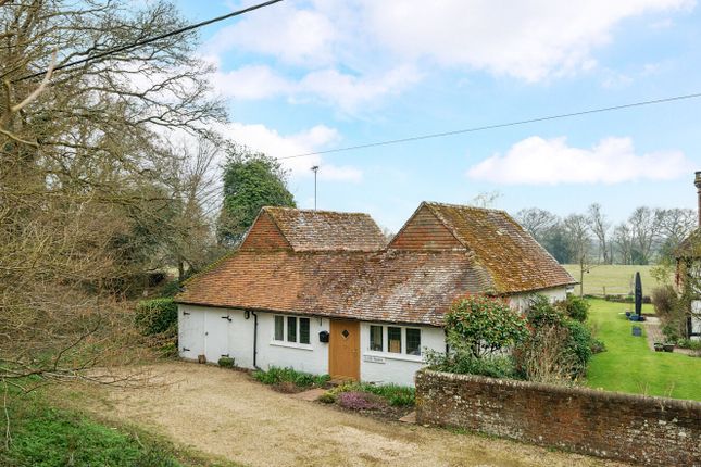 The Common, Godalming GU8 2 bed detached house for sale