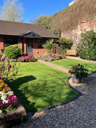 2 bedroom semi-detached bungalow for sale
