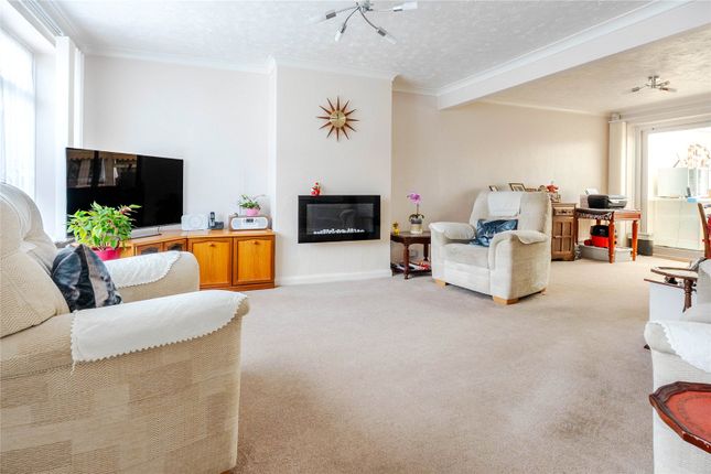 Apollo Close, Bedfordshire LU5 4 bed semi