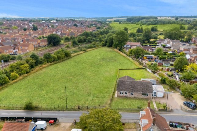 Castle Causeway, Sleaford... 4 bed detached bungalow for sale