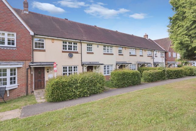 Chapel Walk, Coulsdon, CR5 1NZ 3 bed terraced house for sale
