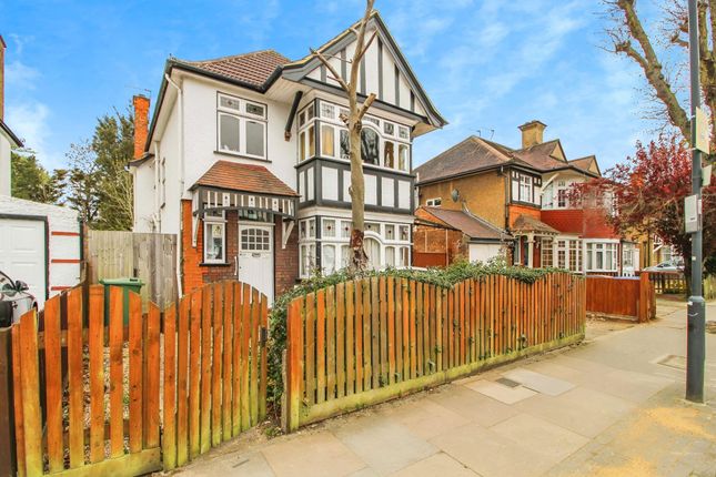 Northwick Avenue, Harrow, HA3 5 bed detached house for sale