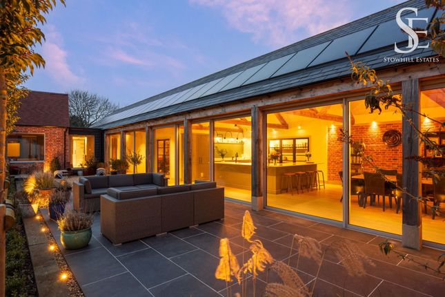 4 bed detached house