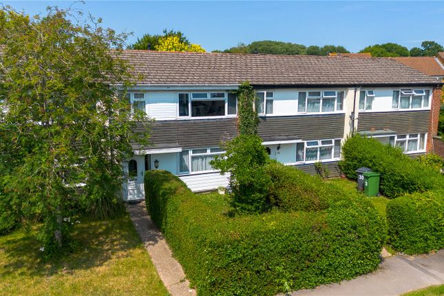 Park Avenue, Thatcham, Berkshire, RG18 3 bed terraced house for sale