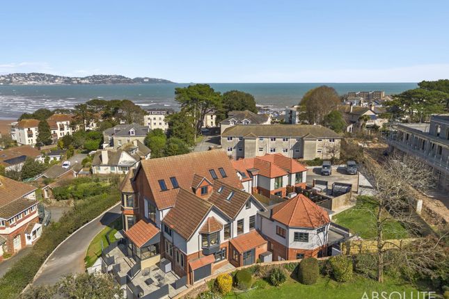 5 Belle Vue Road, Paignton, TQ4 2 bed apartment for sale