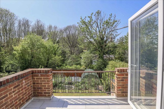 Coulsdon Road 2 bed bungalow for sale