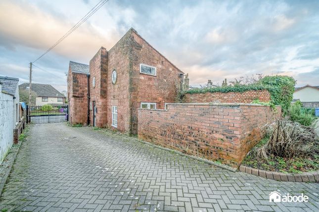 4 bedroom end of terrace house for sale