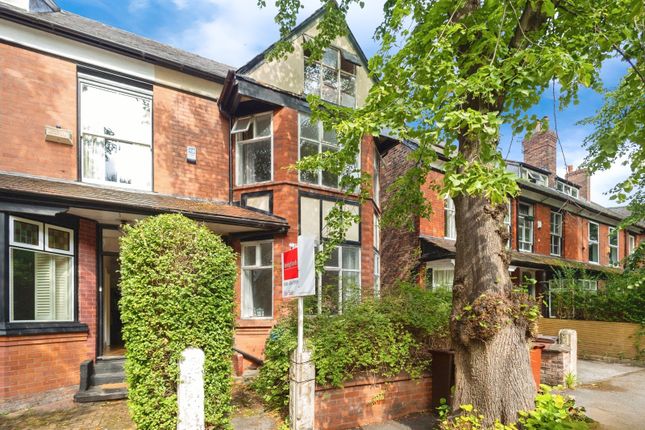 5 bedroom end of terrace house for sale