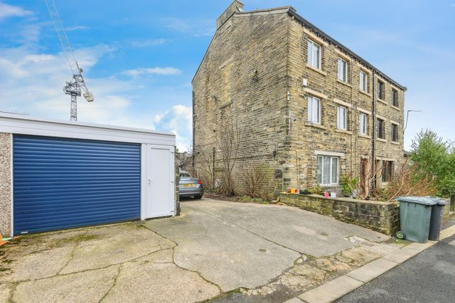 5 bed semi-detached house