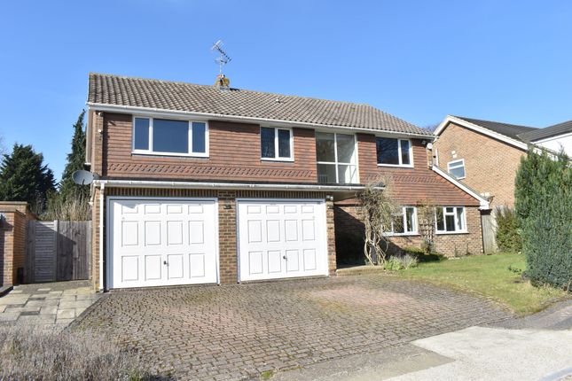 Beechcroft, Ashtead KT21 6 bed detached house for sale