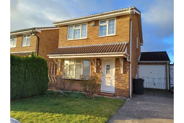 3 bed detached house