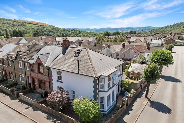 Tyn Y Graig Road, Caerphilly CF83 4 bed end of terrace house for sale