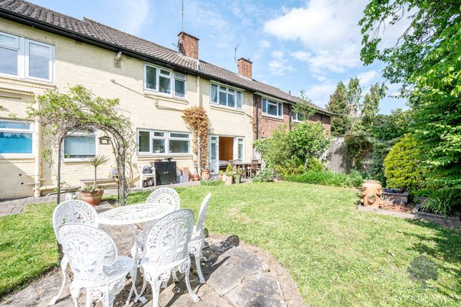 Delamere Road, London SW20 1 bed apartment for sale