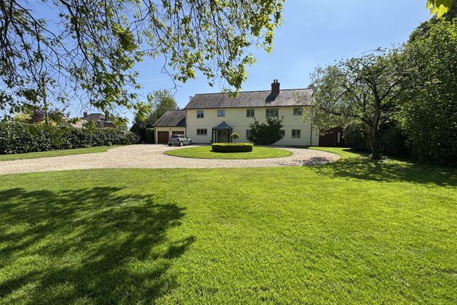 5 bedroom detached house for sale