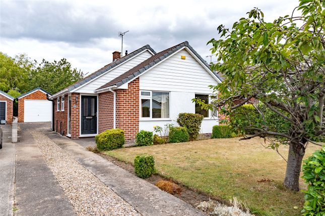 High Ash Crescent, Leeds, West Yorkshire 2 bed bungalow for sale