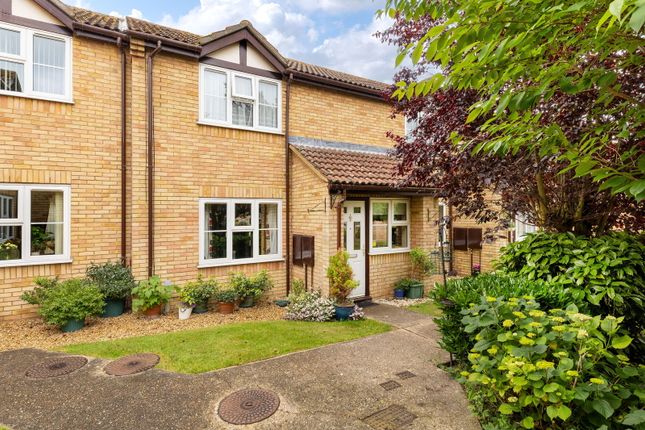 Harvest Court, St. Ives PE27 2 bed end of terrace house for sale