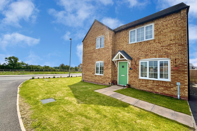 2 bedroom semi-detached house for sale