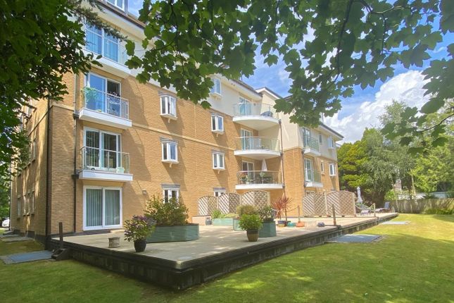 3 bed flat