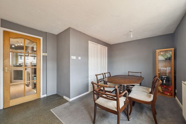 Staunton Rise, Livingston, EH54 2 bed terraced house for sale