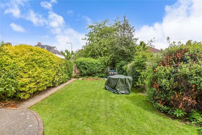 5 bed end terrace house