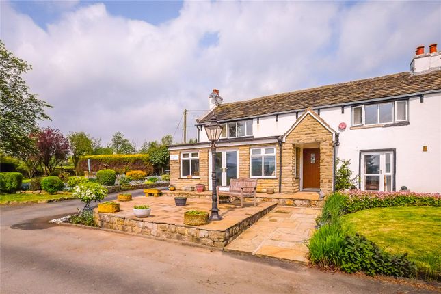 Highfield Crescent, Meltham... 3 bed semi
