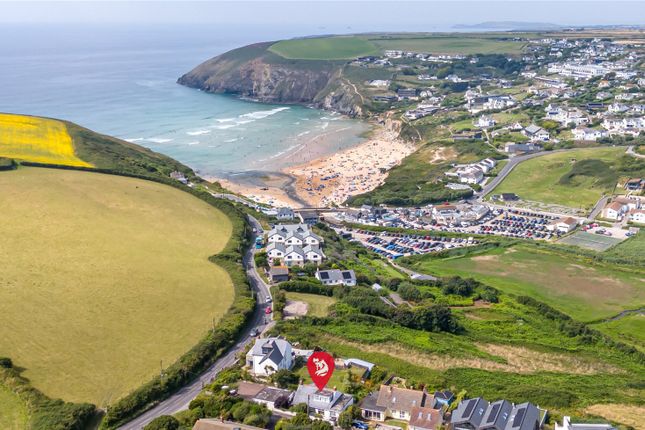 Mawgan Porth, Newquay, Cornwall, TR8 4 bed detached house for sale