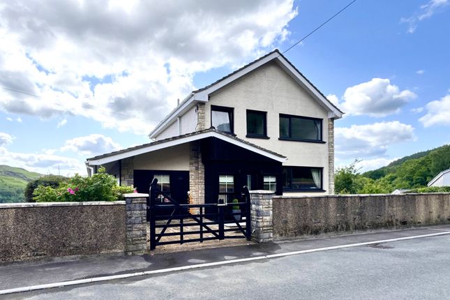 Salisbury Road, Mountain Ash CF45 4 bed detached house for sale
