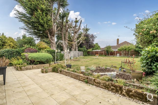 College Road, Sittingbourne, Kent, ME10 4 bed detached house for sale